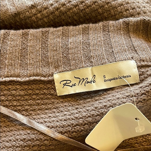 Rae made Brown Knit Cardigan and Pants Set small - Picture 7 of 7